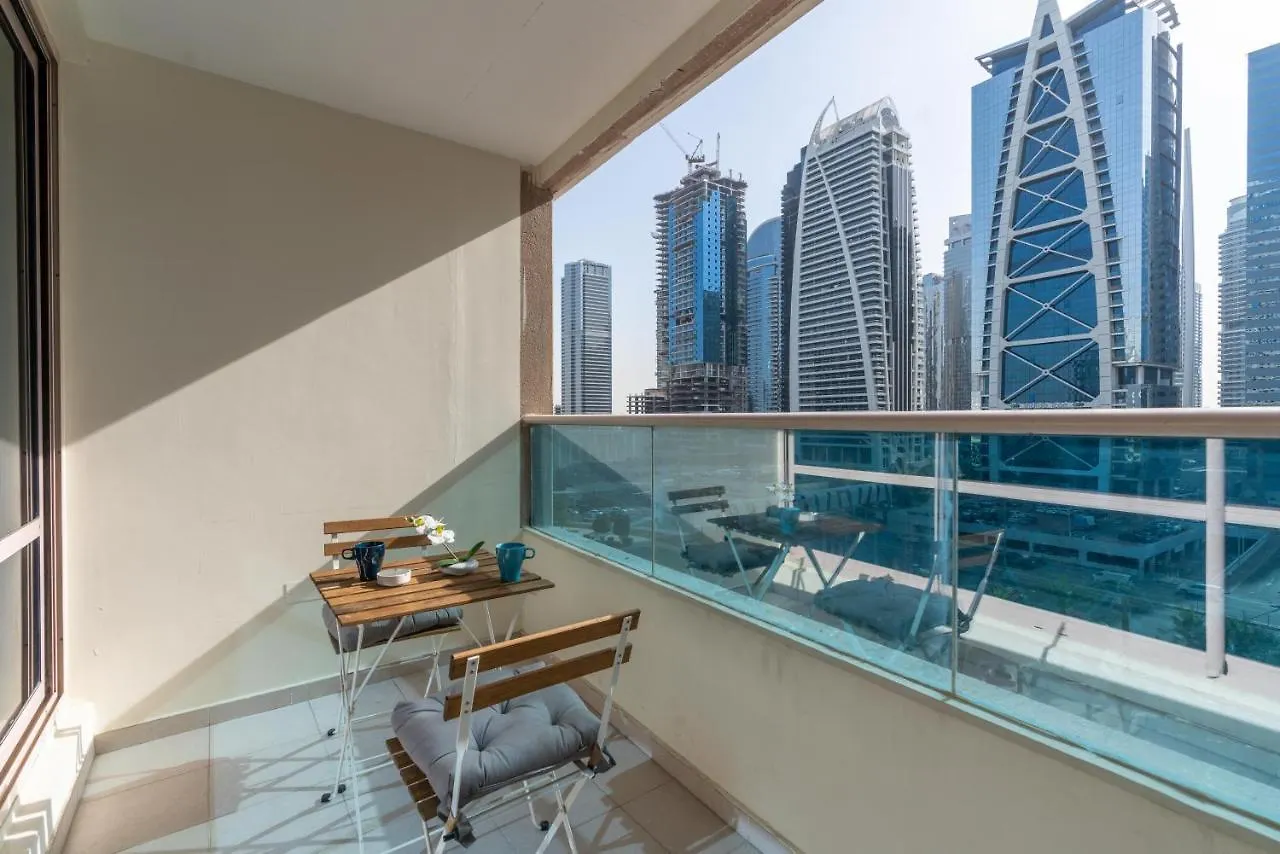 White Sage - Gorgeous Apartment In Jlt Near The Metro Station Dubai