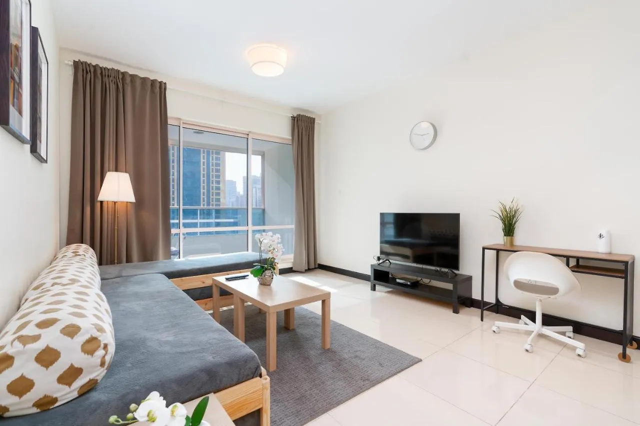 White Sage - Gorgeous Apartment In Jlt Near The Metro Station location