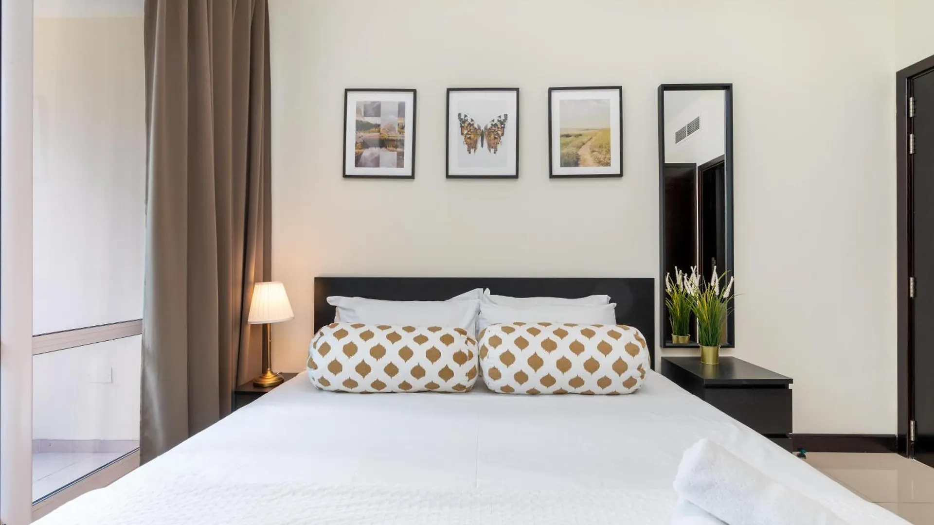 White Sage - Gorgeous Apartment In Jlt Near The Metro Station Dubai