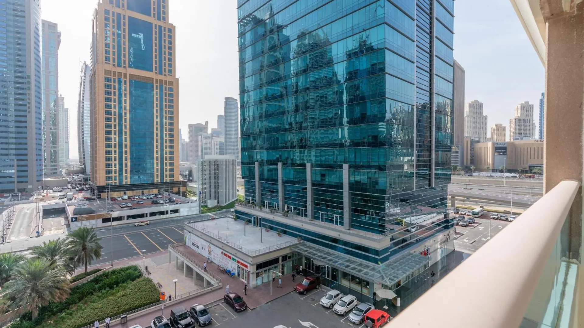 White Sage - Gorgeous Apartment In Jlt Near The Metro Station Dubai United Arab Emirates