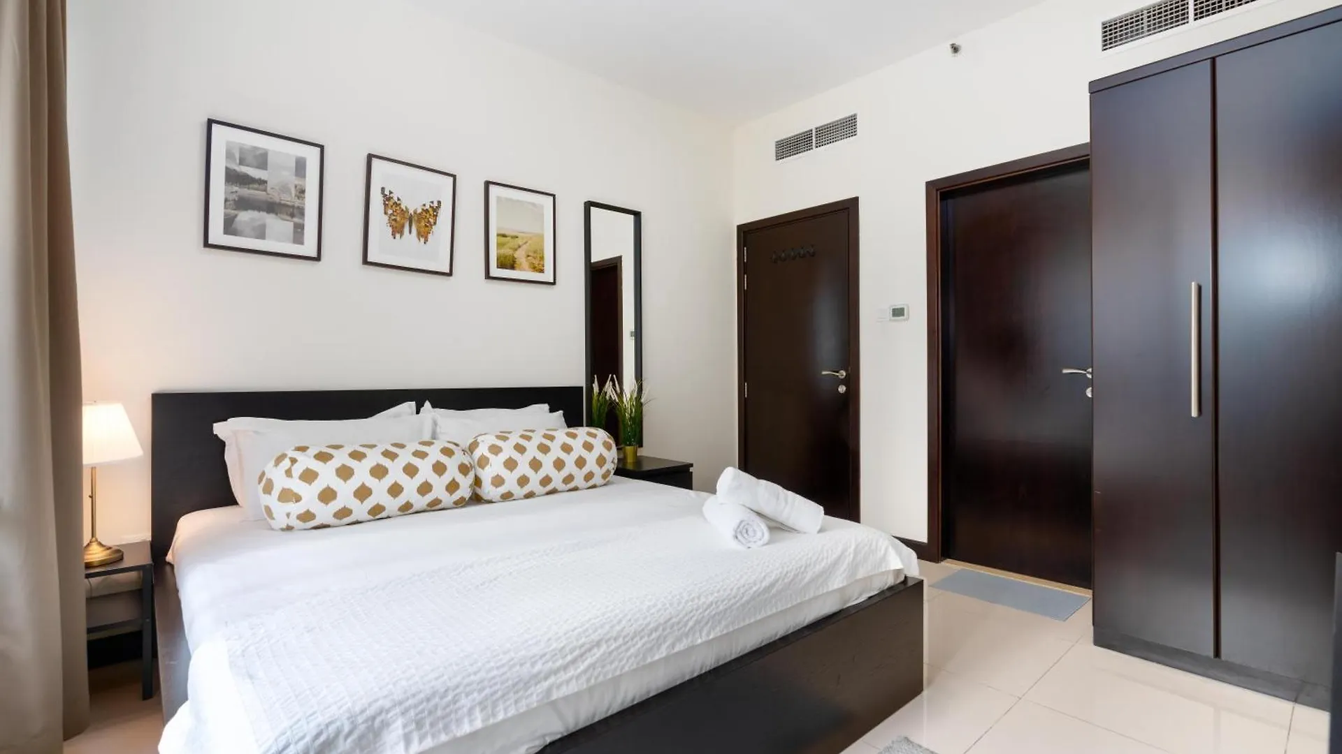 White Sage - Gorgeous Apartment In Jlt Near The Metro Station Dubai