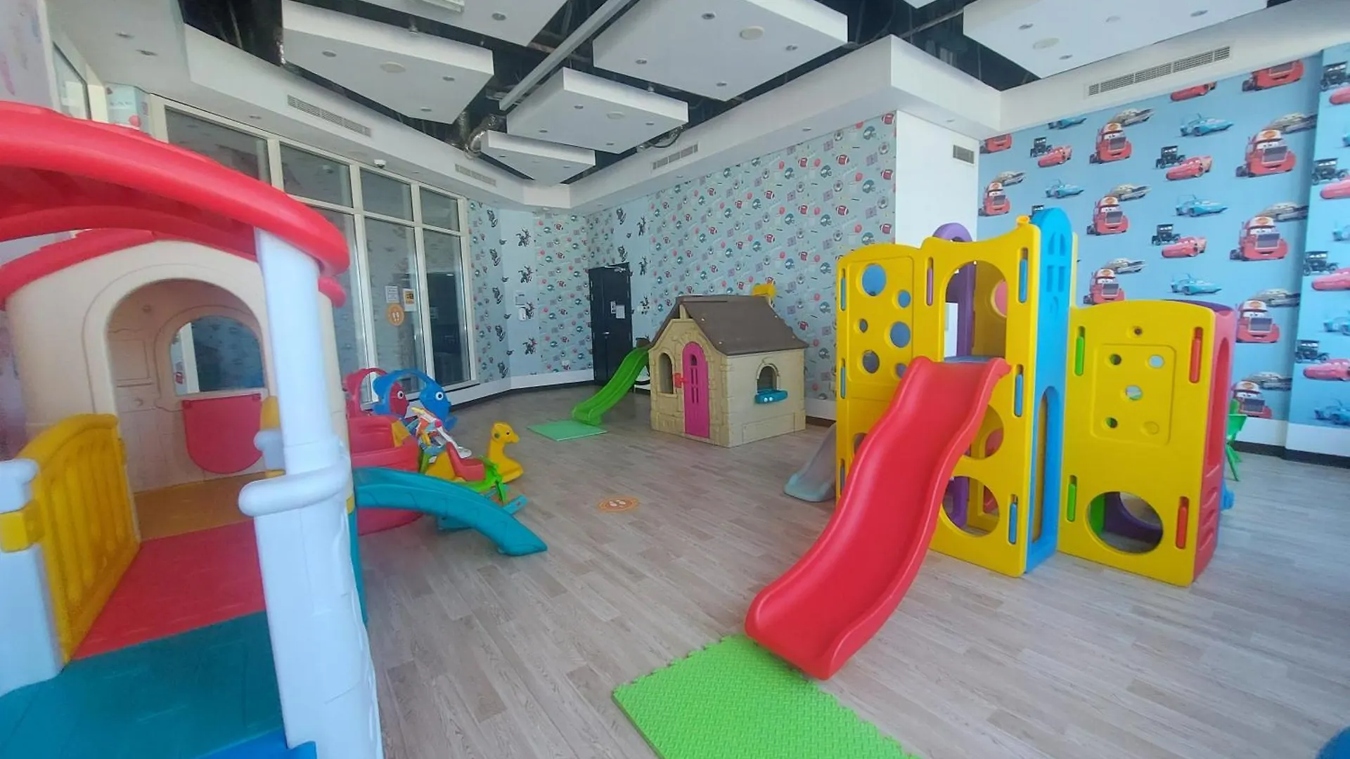 White Sage - Gorgeous Apartment In Jlt Near The Metro Station Dubai